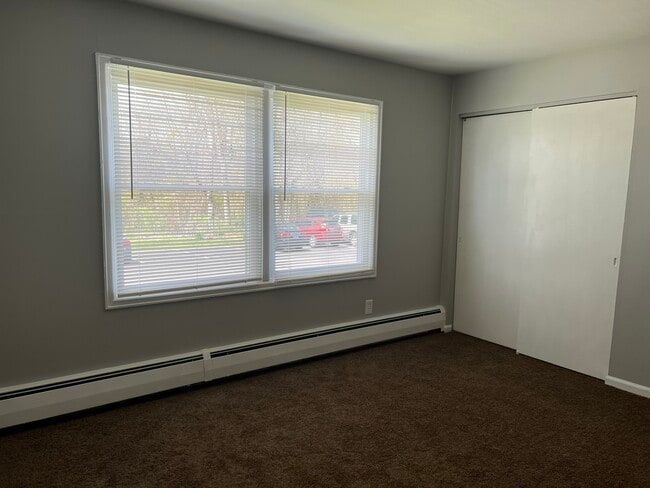 Photo - Winthrop Court Apartments