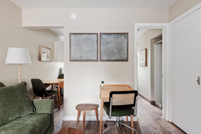 Photo - 5248 SE Stark St Unit SI ID1471542P