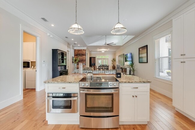 Photo - 45 Pine Knoll Ln