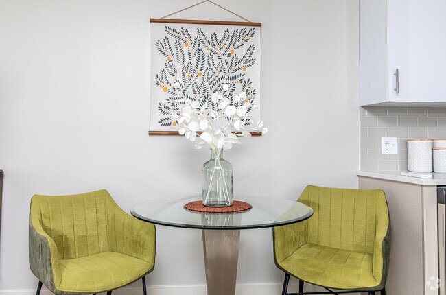 Studio - Dining Area - Sage Allen Apartments