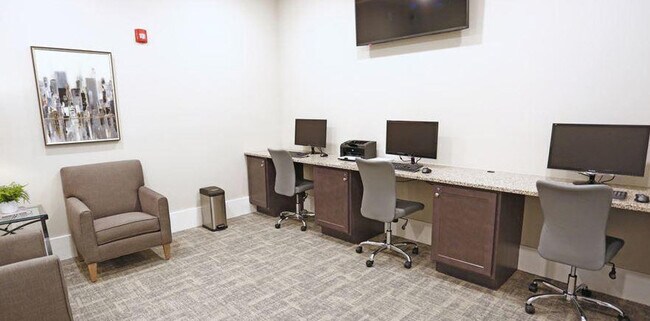 Photo - 1579 Millspring Dr Unit SI ID1344144P