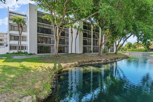 Photo - 1605 S US Hwy 1 Unit E104