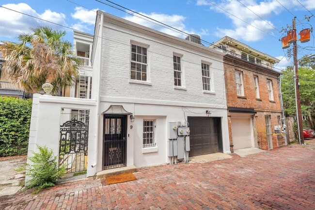 Photo - 9 W Gordon Ln Unit ID1244814P