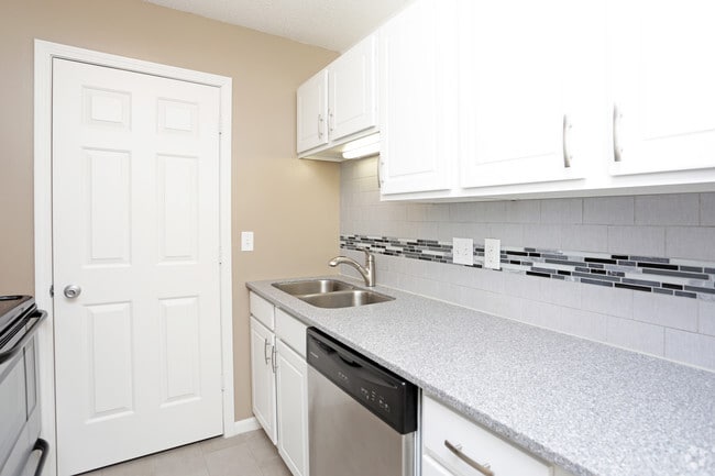 Marcy Kitchen - Orpheum Tower