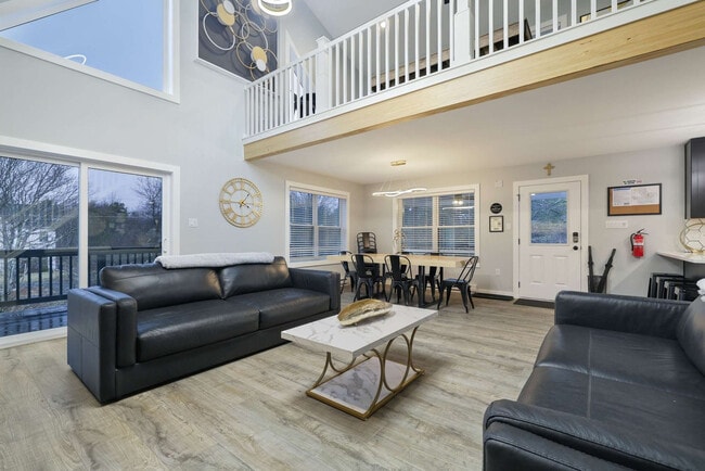 Photo - 126 Petrarch Trail Unit SI ID1399813P