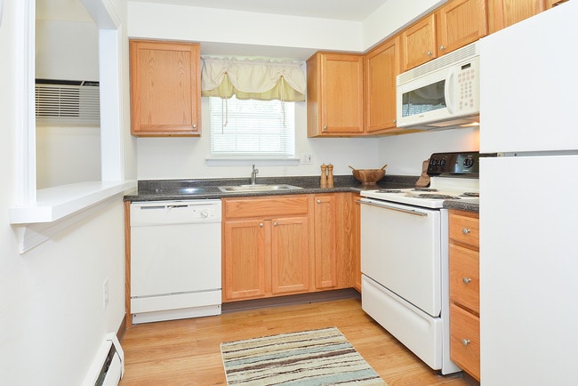 Sample Kitchen - Naamans Village Apartments