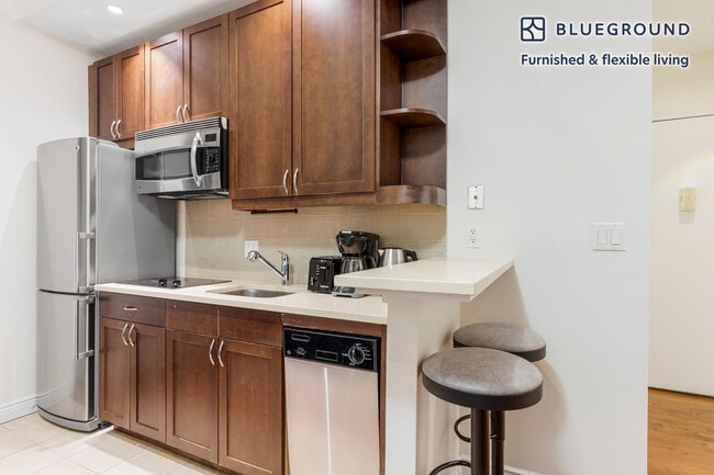 Photo - 488 7th Ave Unit FL3-ID2168