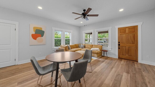 Photo - 1007 E Comanche Ave Unit ID1271937P