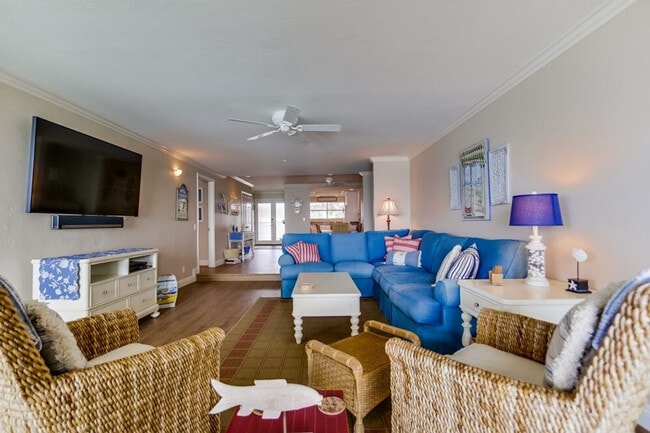 Photo - 233 S Helix Ave Unit ID1255609P