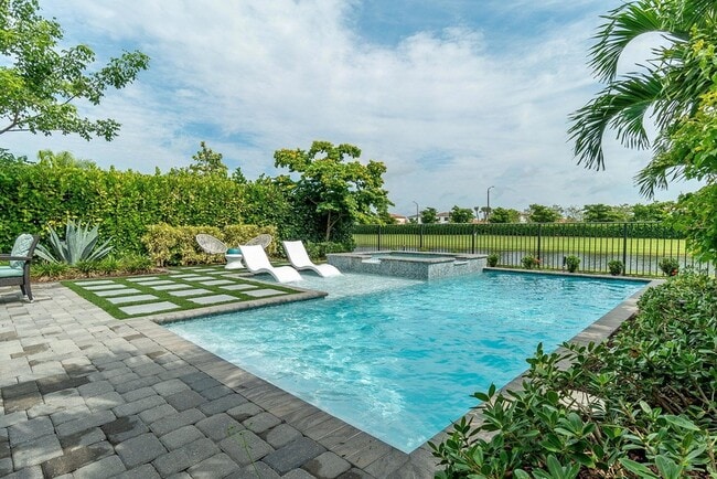 Photo - 4985 Coquina Pl