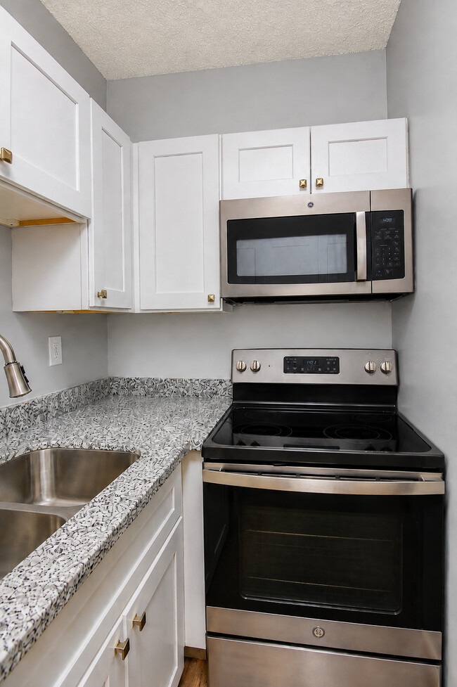 Kitchen - Clear Lake Place