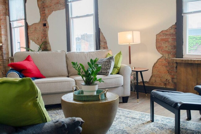 Photo - 1423 Pleasant St Unit ID1056037P