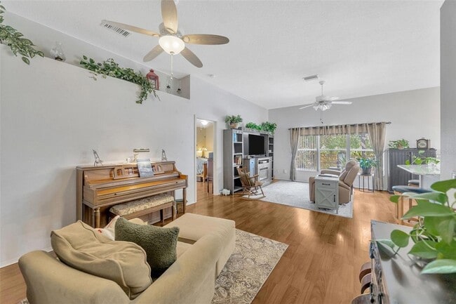 Photo - 416 Henderson Ave