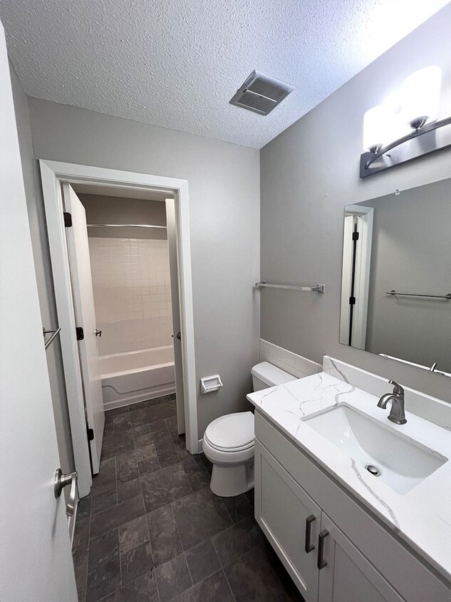 Floor Plan - 2 BD / 1.5 BA 
