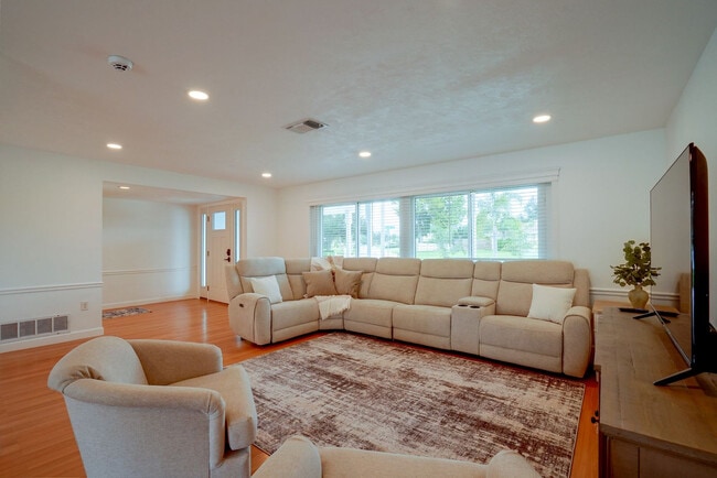 Building Photo - 3399 Espanola Dr Unit SI ID1605358P