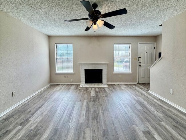 Photo - 1223 Dallas Dr