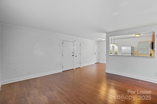 Photo - 4911 Park Rd Unit B