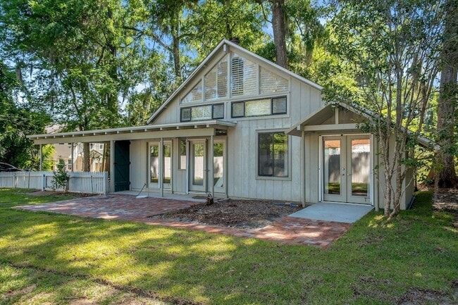 Photo - 1010 Cherry Laurel St