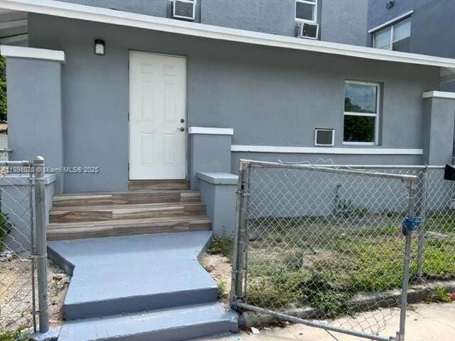 Photo - 922 NW 2nd St Unit 1