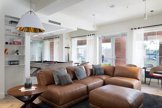 Building Photo - City Place at Westport