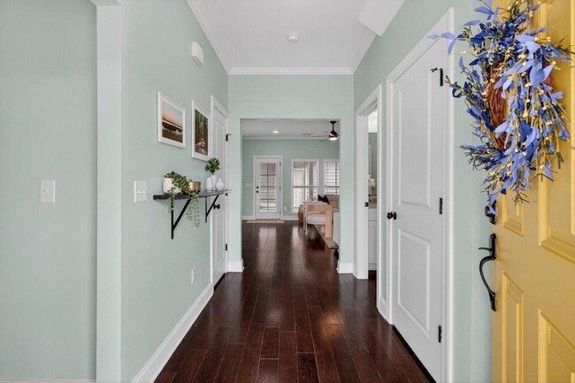 Photo - 1694 Sparkleberry Ln