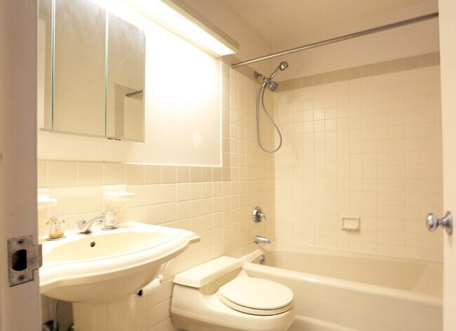 Photo - Canterbury Green