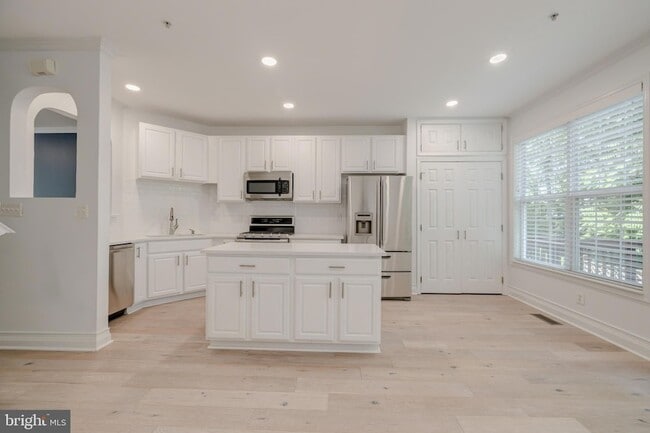 Photo - 329 Helmuth Ln