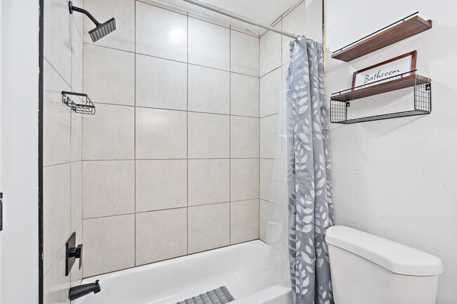 Photo - 2302 W Colter St Unit SI ID1244359P