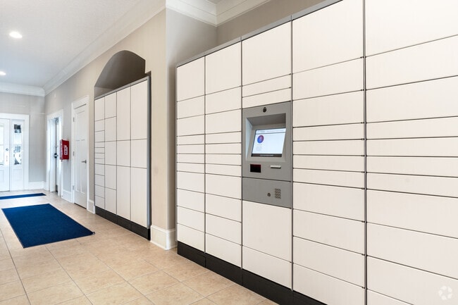 Parcel Lockers - Palisades at Legacy Oaks