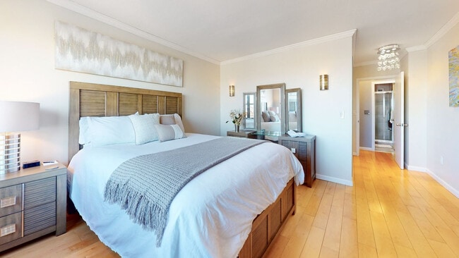 Photo - 8 Whittier Pl Unit GO ID1238047P