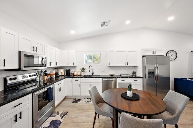 Photo - 5233 N 23rd Ave Unit ID1244304P