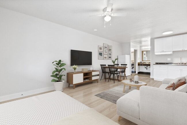 Building Photo - Vista De Luna