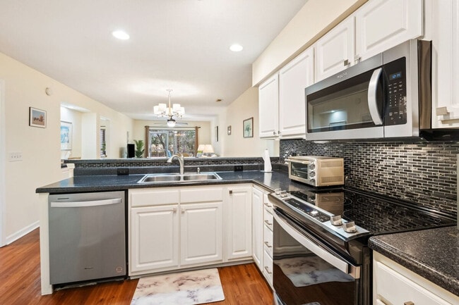 Photo - 390 Pinehurst Ln Unit ID1253447P