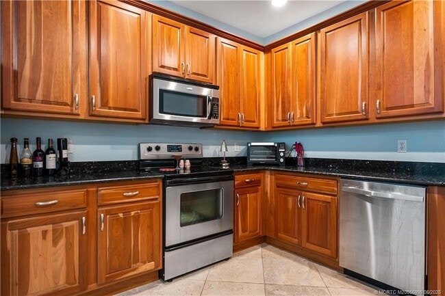 Photo - 1560 SE Wilshire Pl