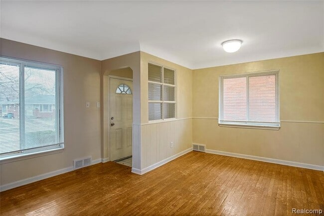 Photo - 24261 Condon St