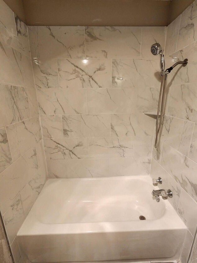 Floor Plan - 2 Bedroom 2 Bathroom