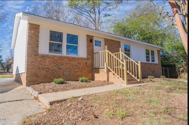 Photo - 2204 Emerson Pl