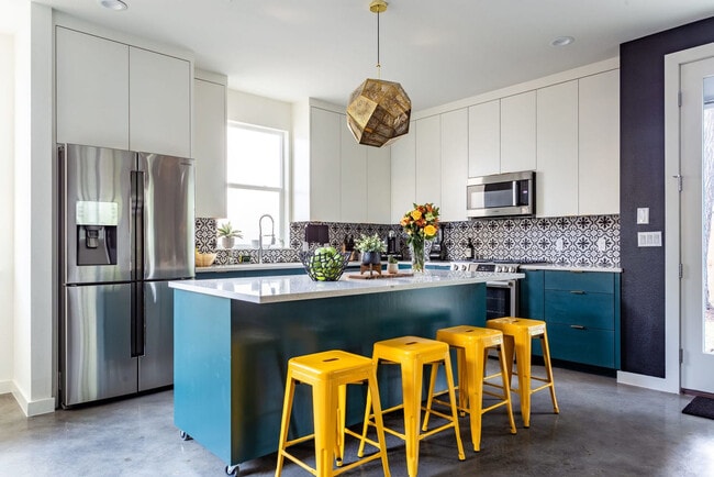 Photo - 52 Waller St Unit ID1244651P