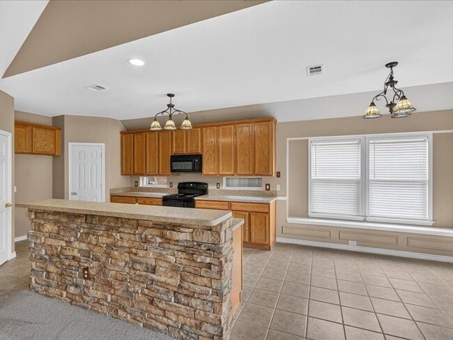 Photo - 5912 Meadowglen Dr