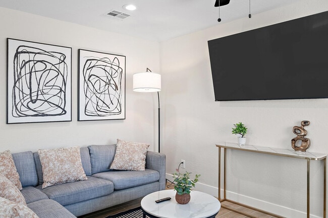 Photo - 1732 E Elwood St Unit ID1244308P