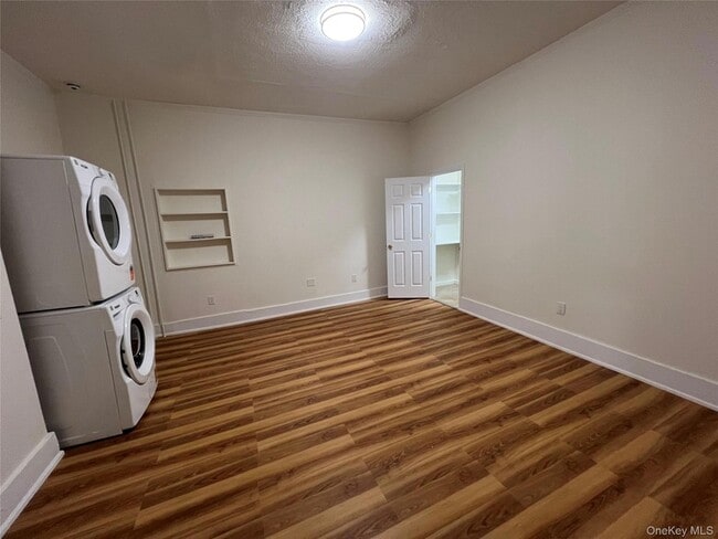 Photo - 78 Bayville Ave