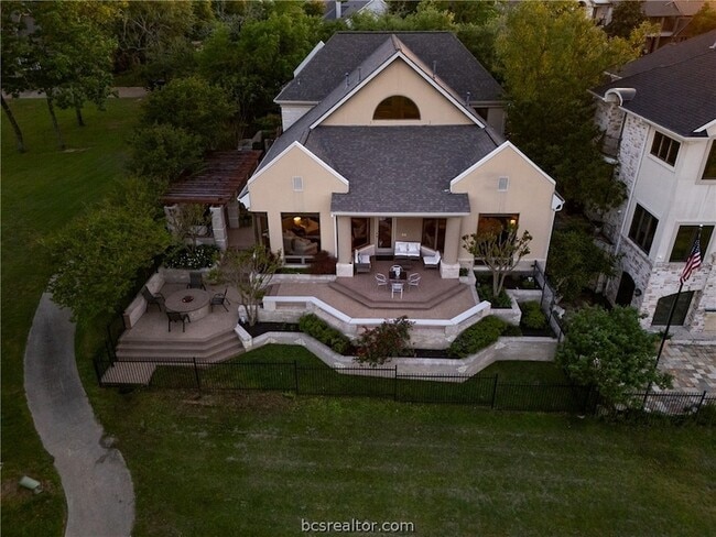 Building Photo - 4776 Stonebriar Cir