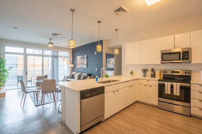 Photo - 295 E Roosevelt St Unit ID1263016P