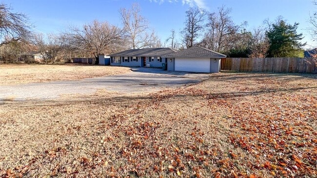 Photo - 13408 Thompson Rd