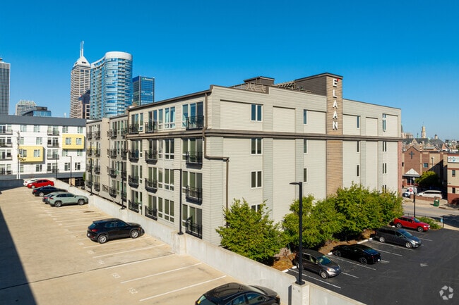 Building Photo - The E'Laan