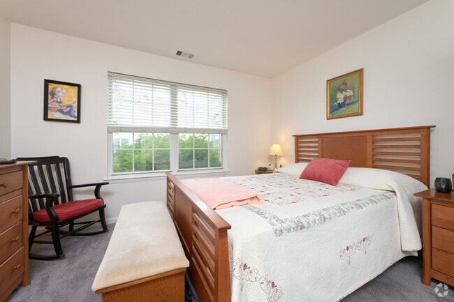 1BR, 1BR - 868SF - Bedroom - Daniel's Creek at Baytowne