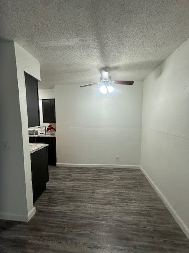 Photo - Las Brisas Apartments