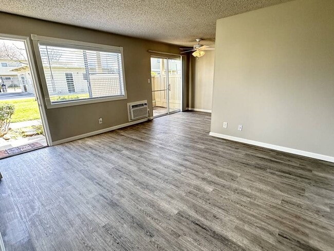 Livingroom - Sahara Apartments