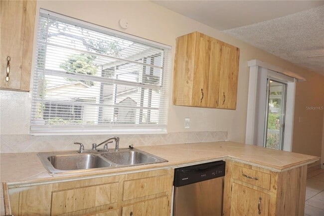 Photo - 817 Whisper Lake Ct