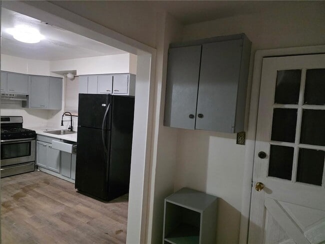 Photo - 2411 Lauradale Dr